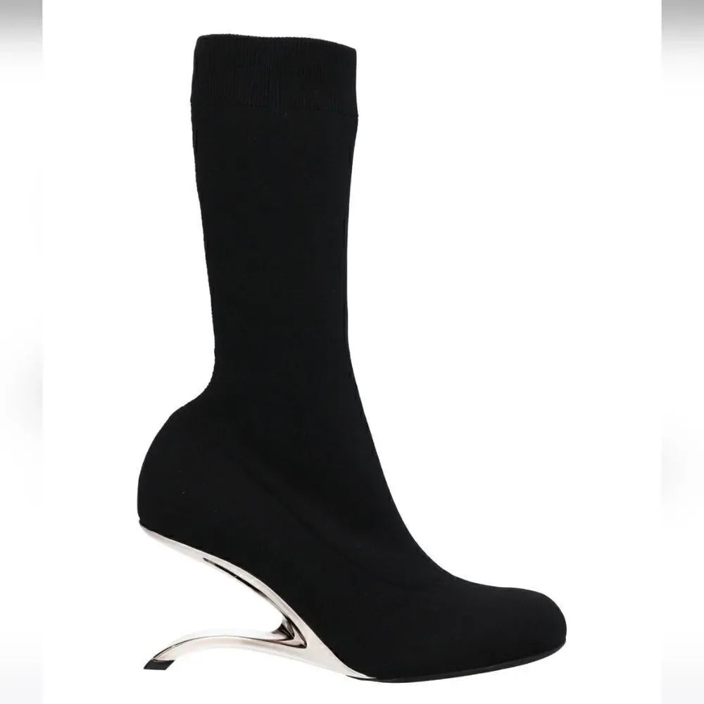 Alexander McQueen Arc knit 75mm boots size 40 9 NEW